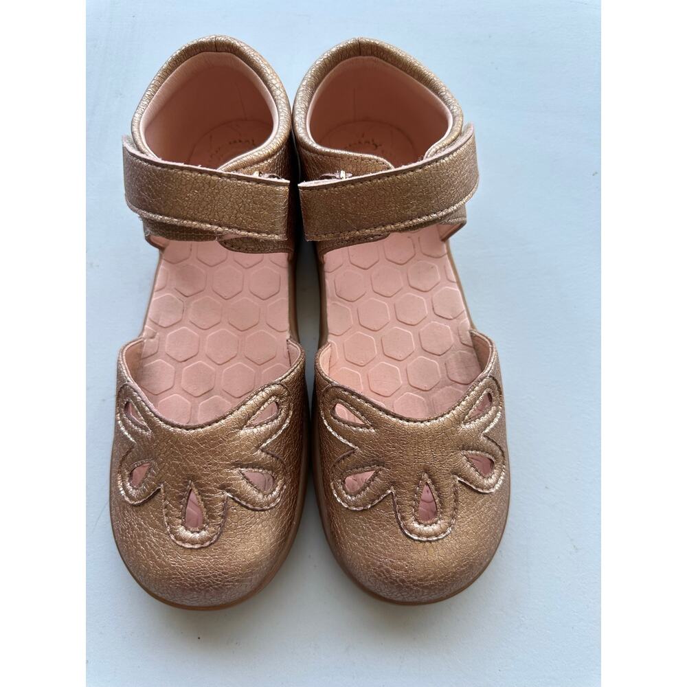 Livie & Luca Mary Metallic Petal 2.0 Mary Jane Shoes 3 Y